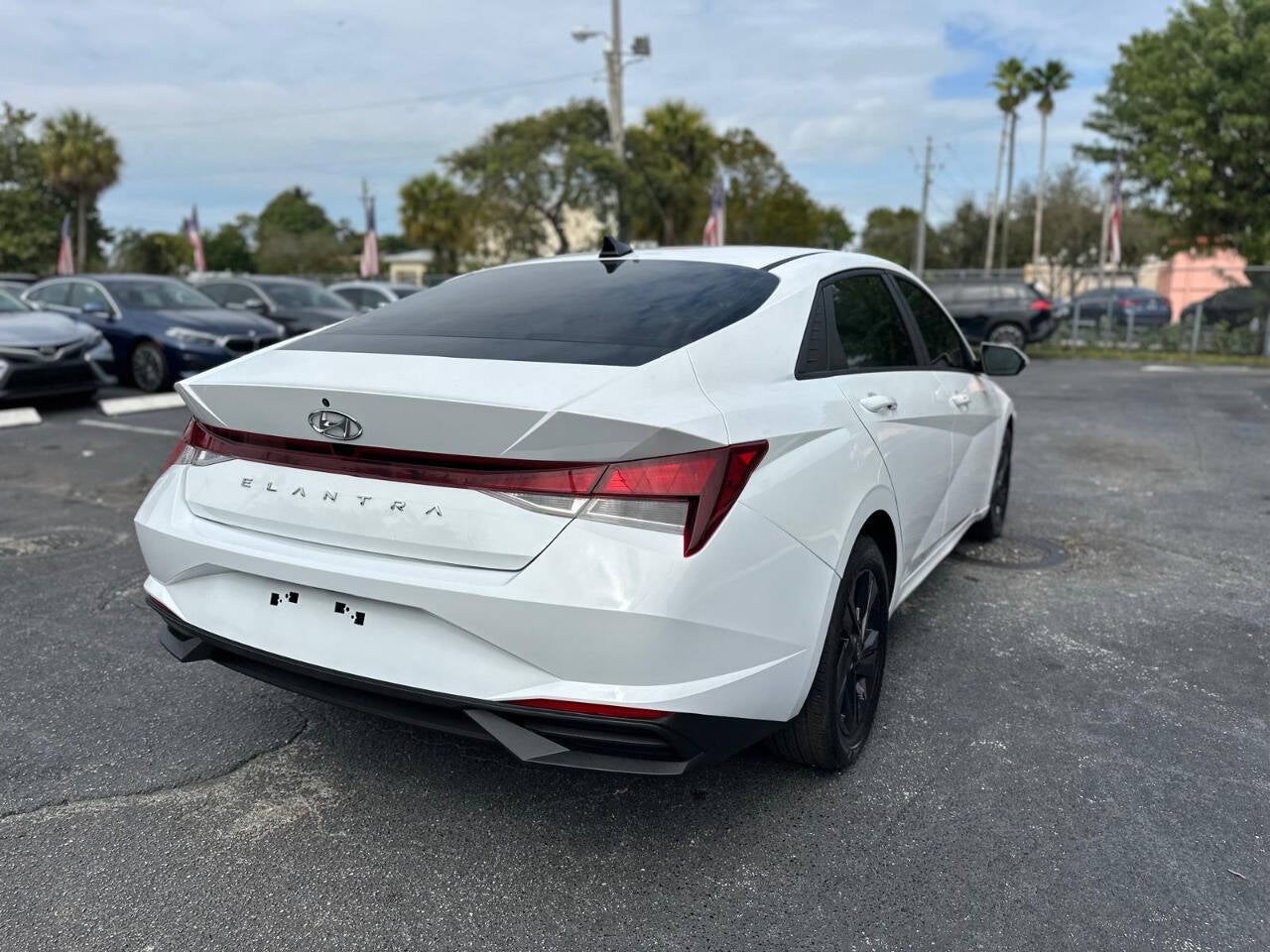 2021 Hyundai Elantra SEL 4dr Sedan SULEV