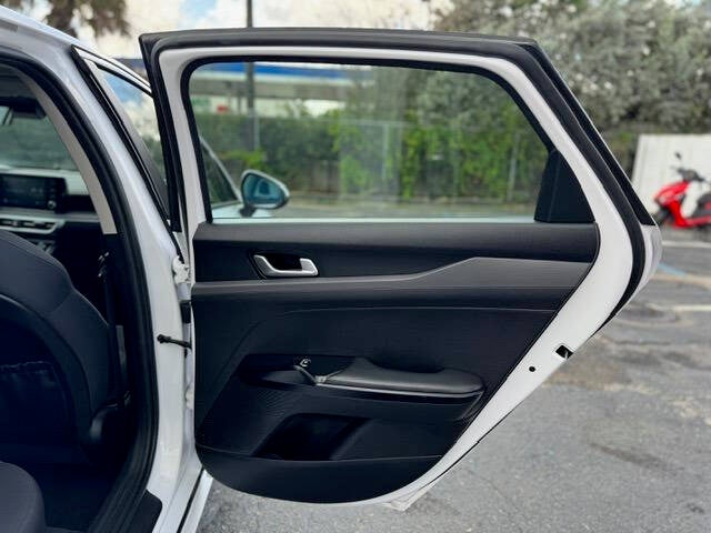 2021 Kia K5 LXS AWD 4dr Sedan