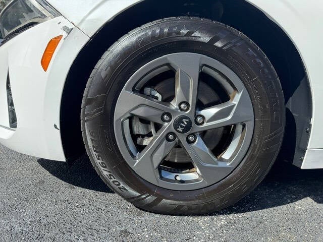 2021 Kia K5 LXS AWD 4dr Sedan