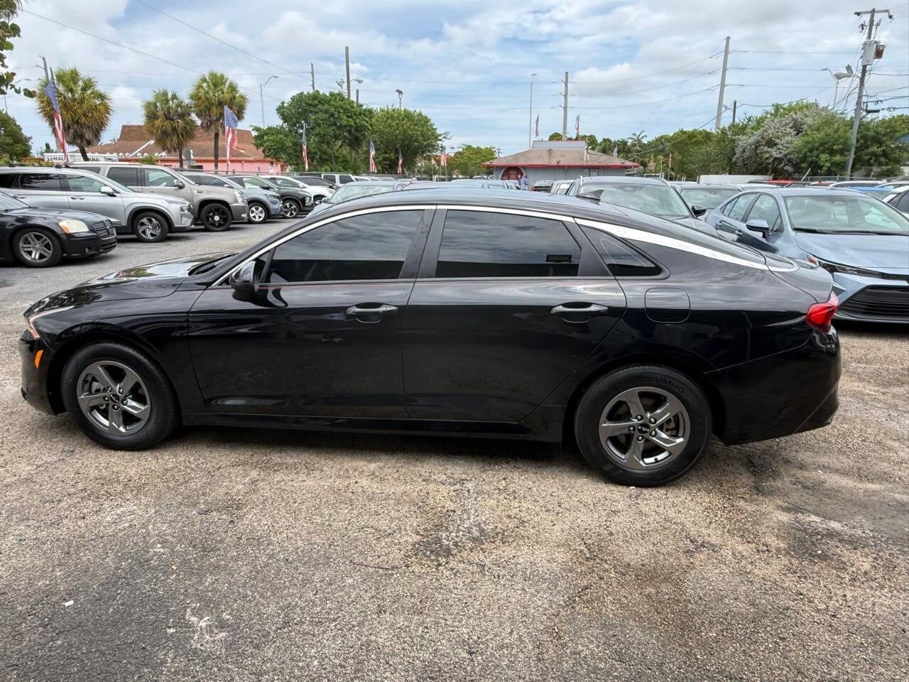 2022 Kia K5 LXS AWD 4dr Sedan