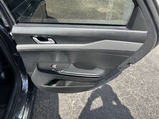 2021 Kia K5 LXS 4dr Sedan