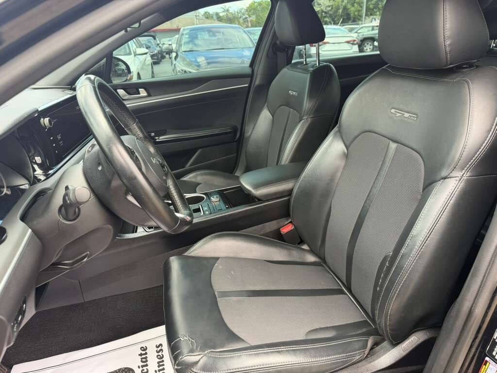 2022 Kia K5 GT Line AWD 4dr Sedan
