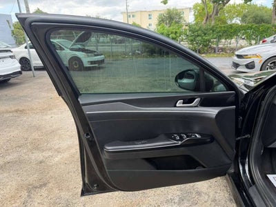 2022 Kia K5 GT Line AWD 4dr Sedan