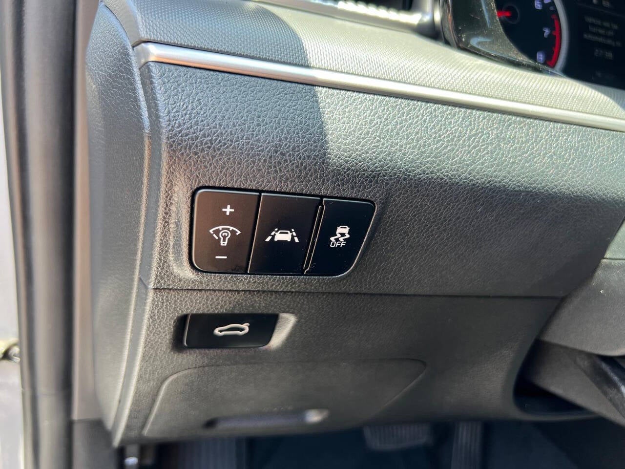 2022 Kia K5 GT Line 4dr Sedan