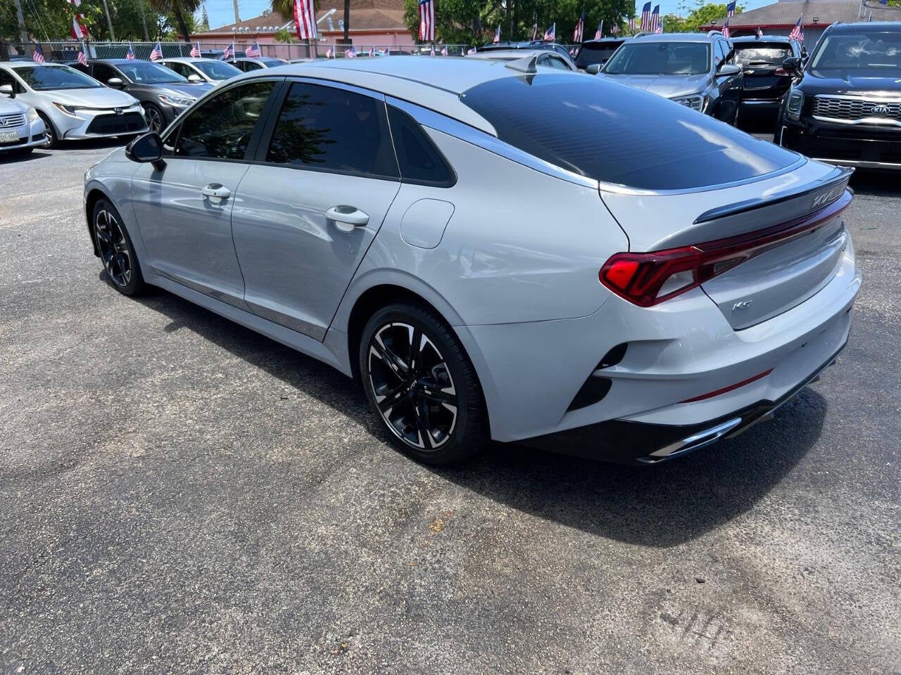 2022 Kia K5 GT Line 4dr Sedan