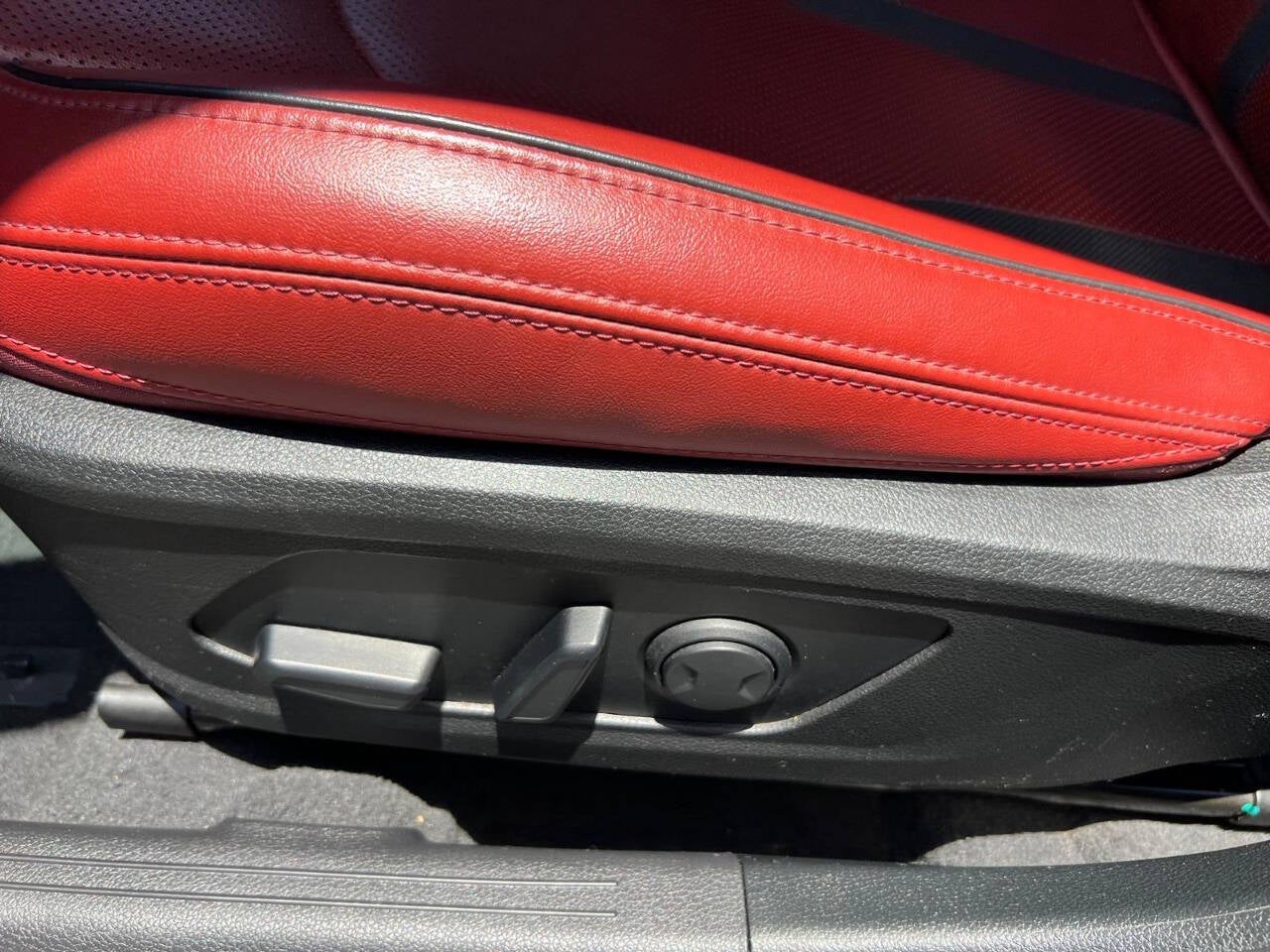 2023 Kia K5 GT Line AWD 4dr Sedan