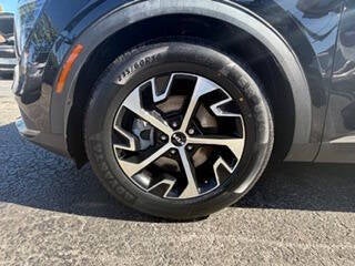 2025 Kia Sportage EX 4dr SUV