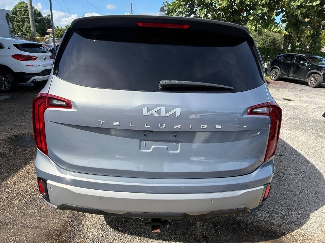 2023 Kia Telluride LX 4dr SUV