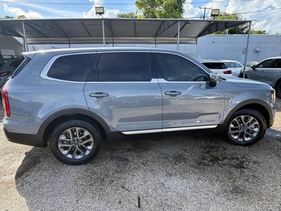 2023 Kia Telluride LX 4dr SUV