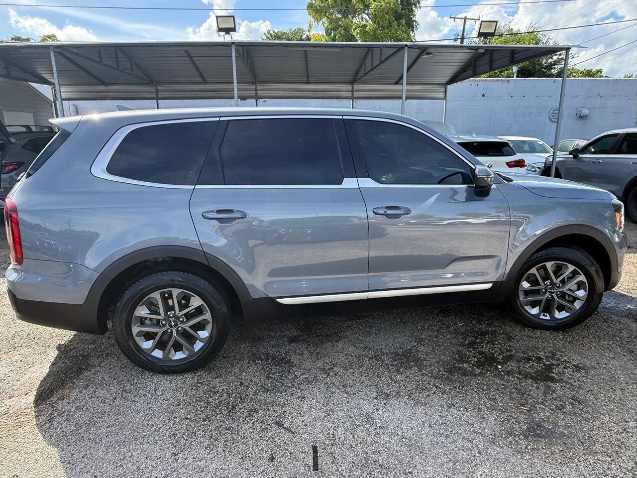 2023 Kia Telluride LX 4dr SUV