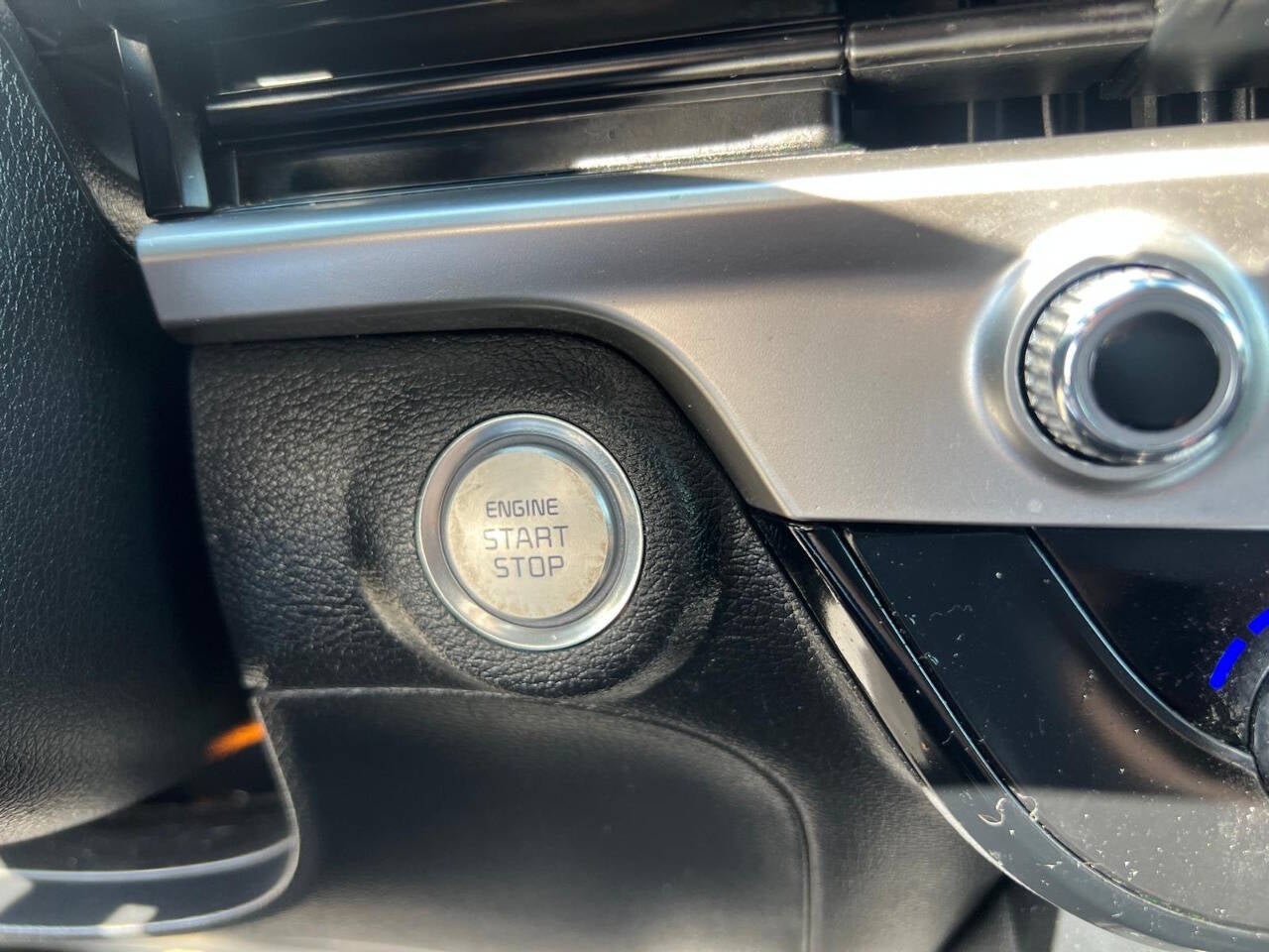 2024 Kia Telluride LX 4dr SUV