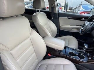 2019 Kia Sorento EX V6 4dr SUV