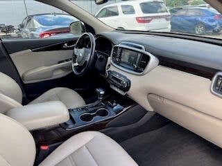 2019 Kia Sorento EX V6 4dr SUV