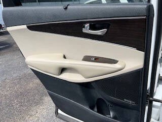 2019 Kia Sorento EX V6 4dr SUV