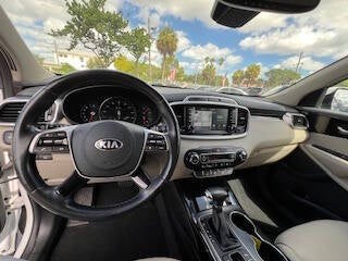 2019 Kia Sorento EX V6 4dr SUV