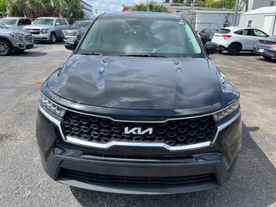 2022 Kia Sorento LX 4dr SUV