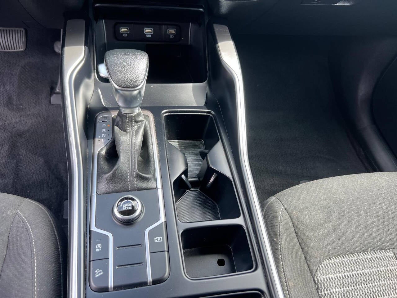 2022 Kia Sorento LX 4dr SUV