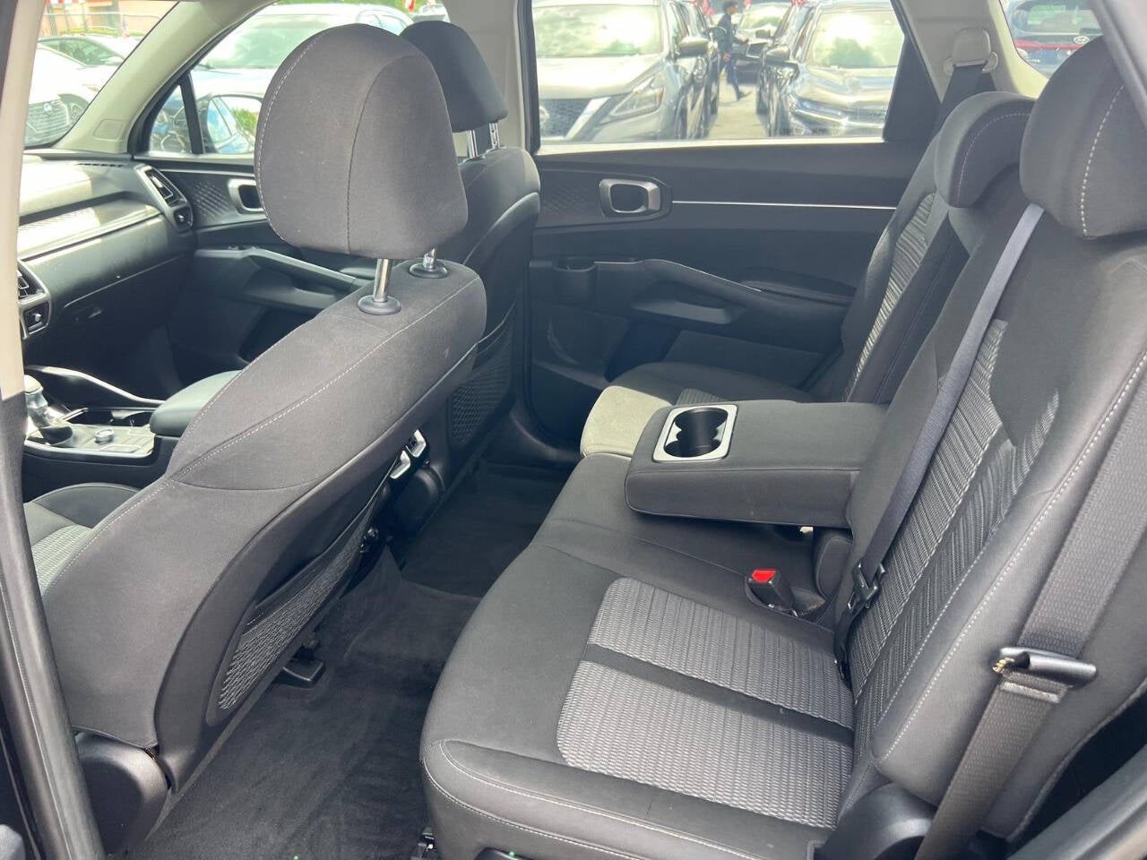 2022 Kia Sorento LX 4dr SUV