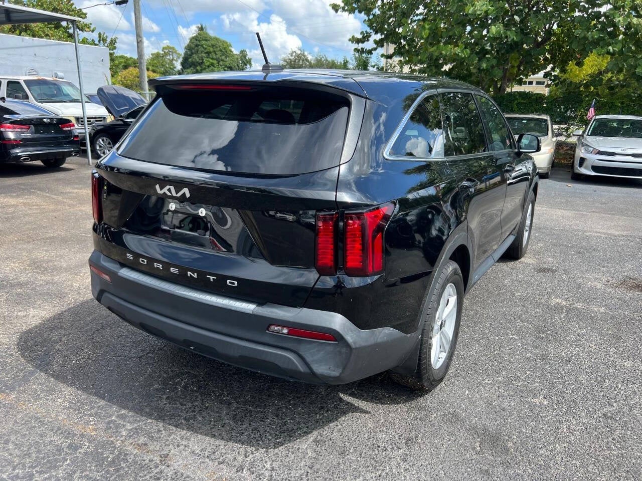 2022 Kia Sorento LX 4dr SUV