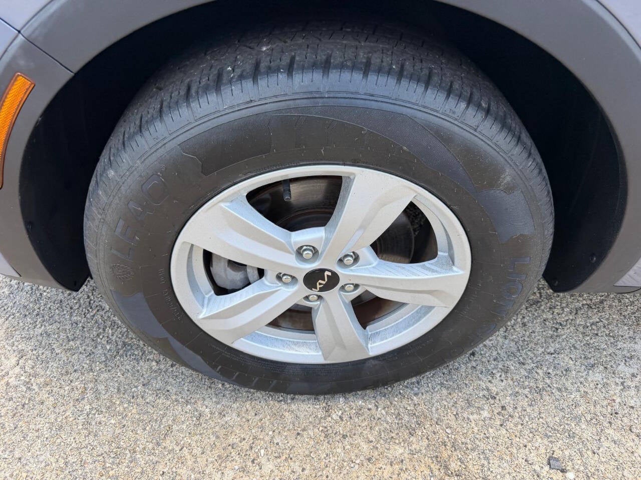 2022 Kia Sorento LX 4dr SUV