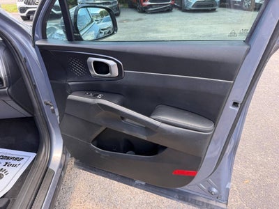 2022 Kia Sorento LX 4dr SUV