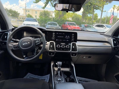 2022 Kia Sorento LX 4dr SUV