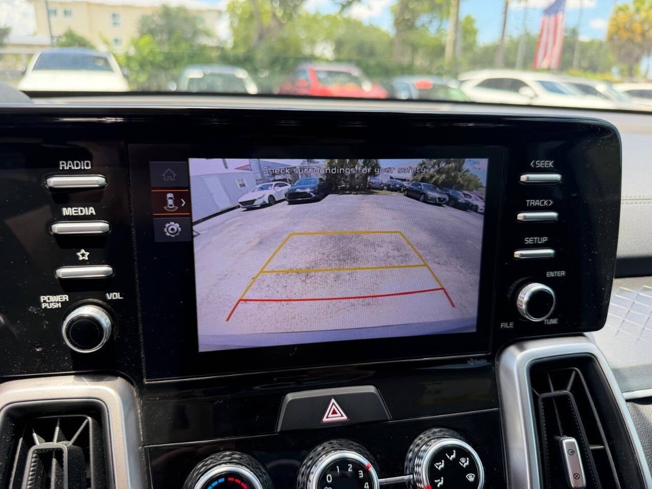 2022 Kia Sorento LX 4dr SUV
