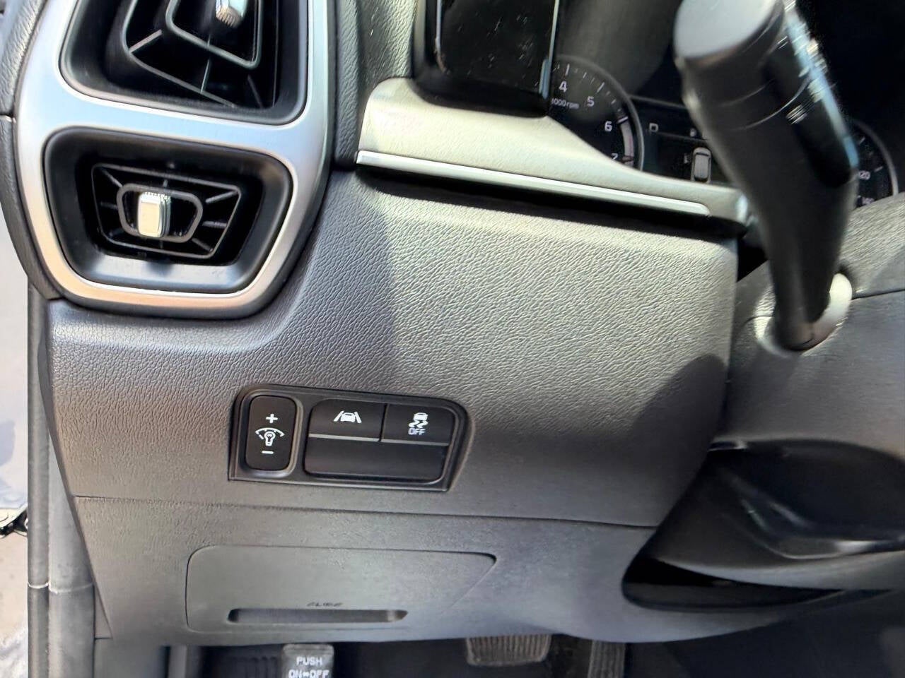 2022 Kia Sorento LX 4dr SUV