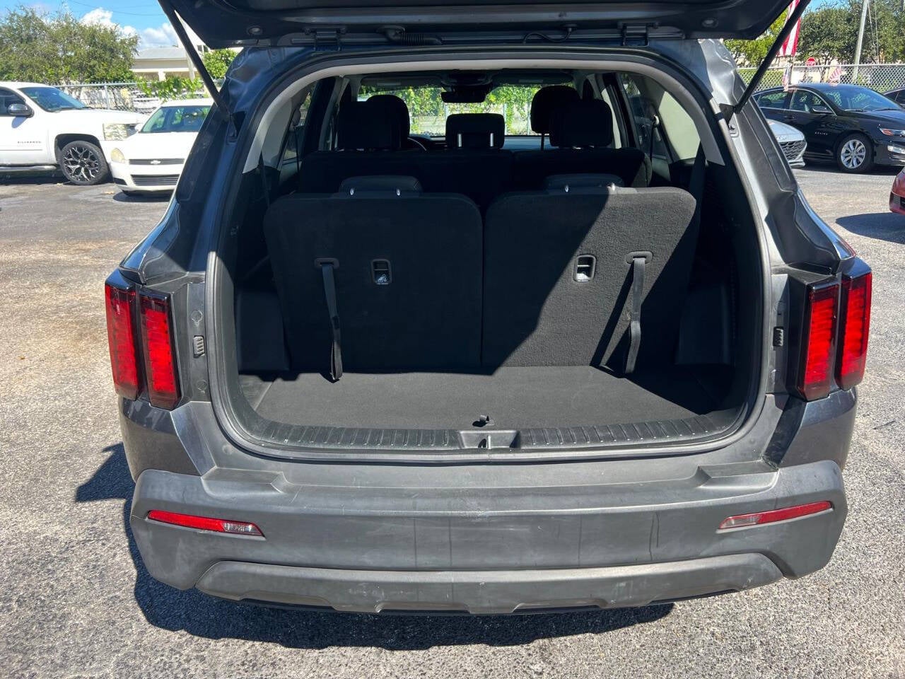 2023 Kia Sorento LX 4dr SUV