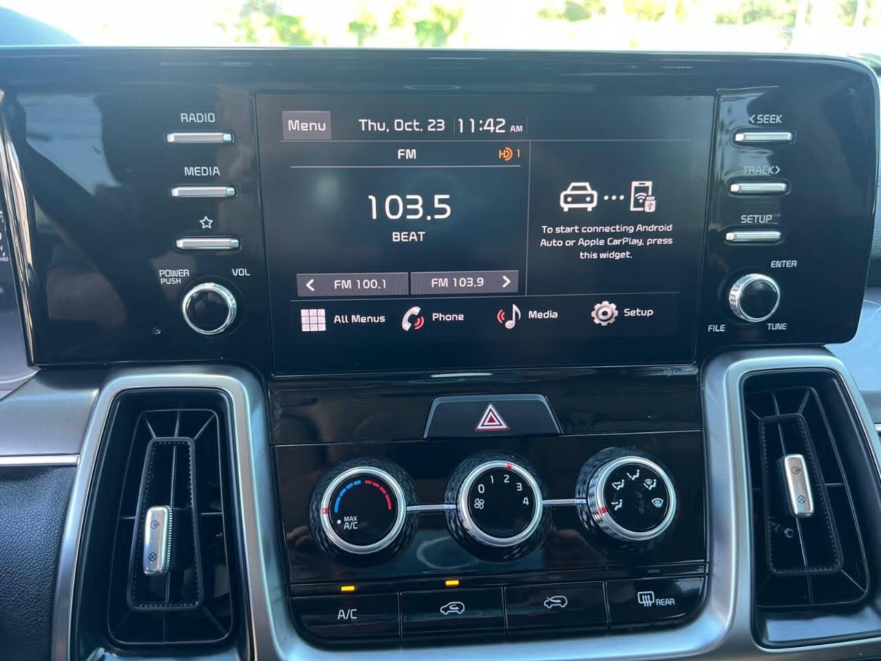 2023 Kia Sorento LX 4dr SUV