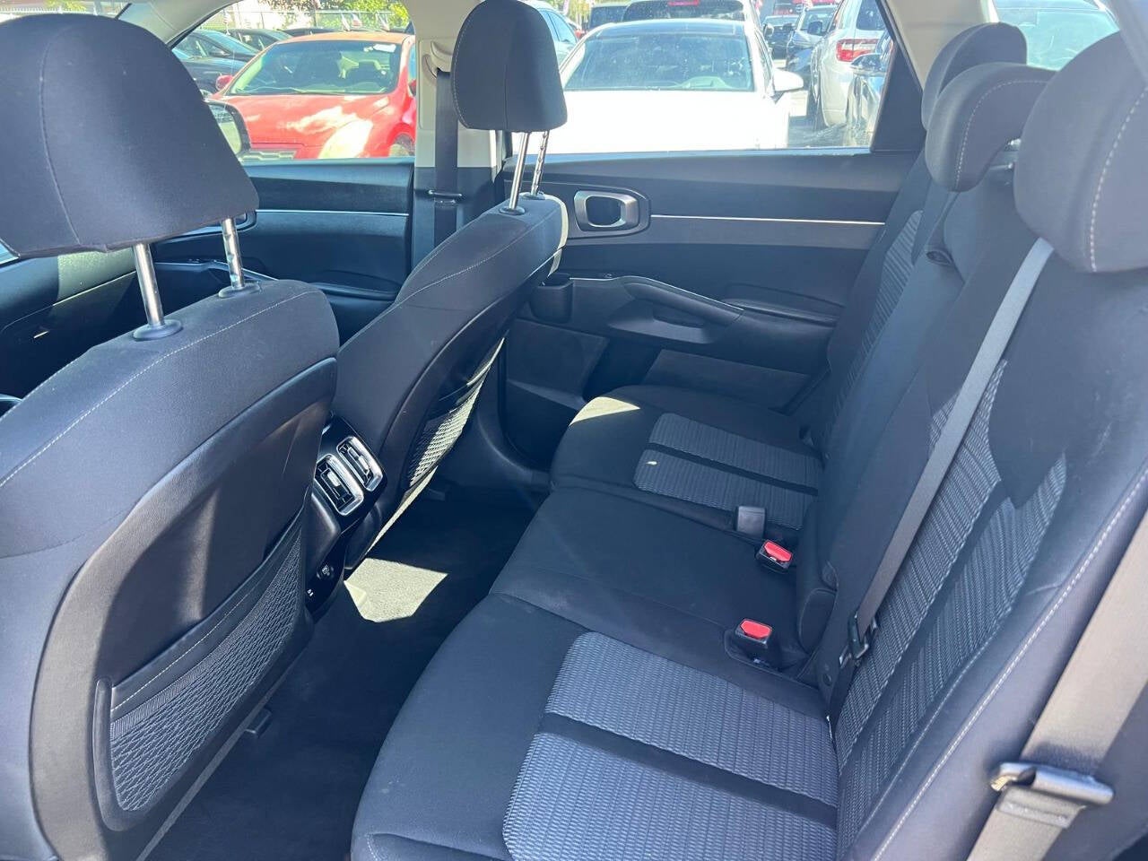 2023 Kia Sorento LX 4dr SUV