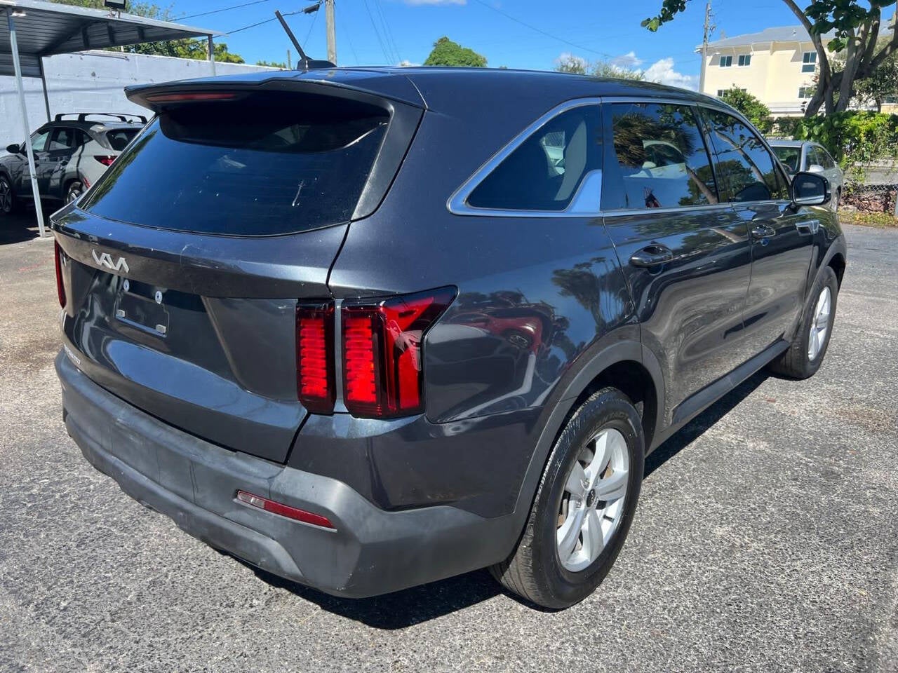 2023 Kia Sorento LX 4dr SUV