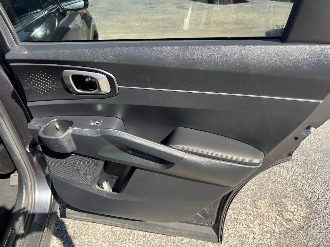 2023 Kia Sorento LX 4dr SUV