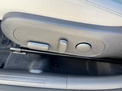 2023 Kia Sorento LX 4dr SUV