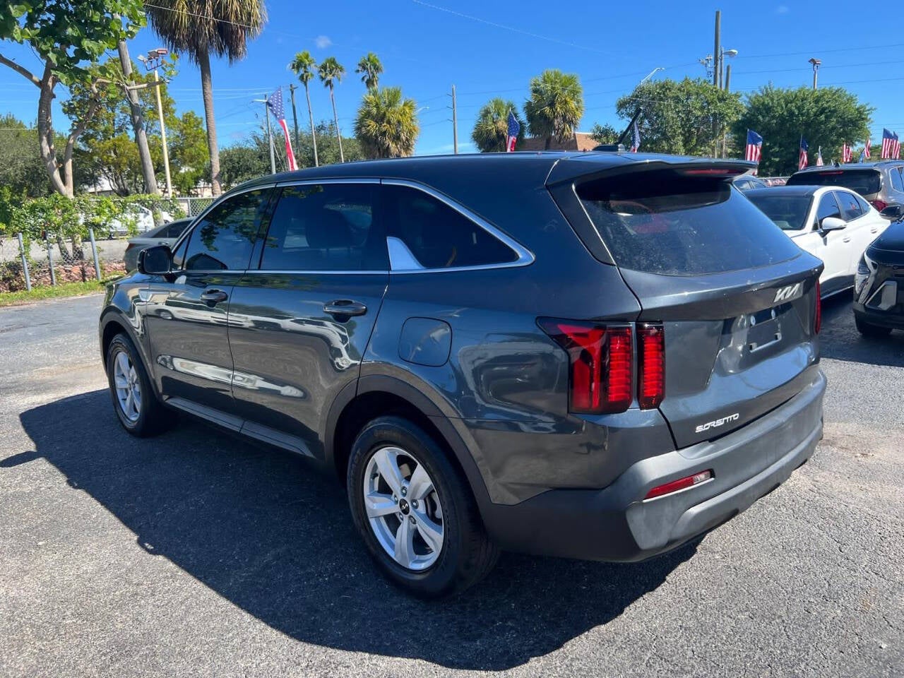 2023 Kia Sorento LX 4dr SUV