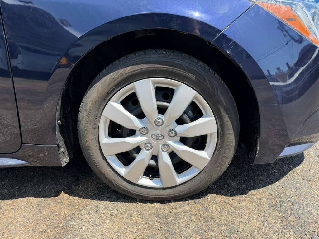 2024 Toyota Corolla LE 4dr Sedan