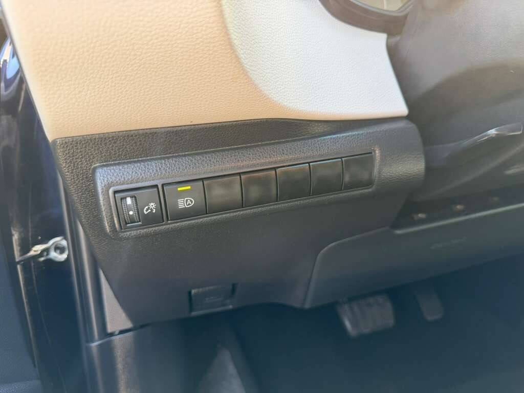 2024 Toyota Corolla LE 4dr Sedan