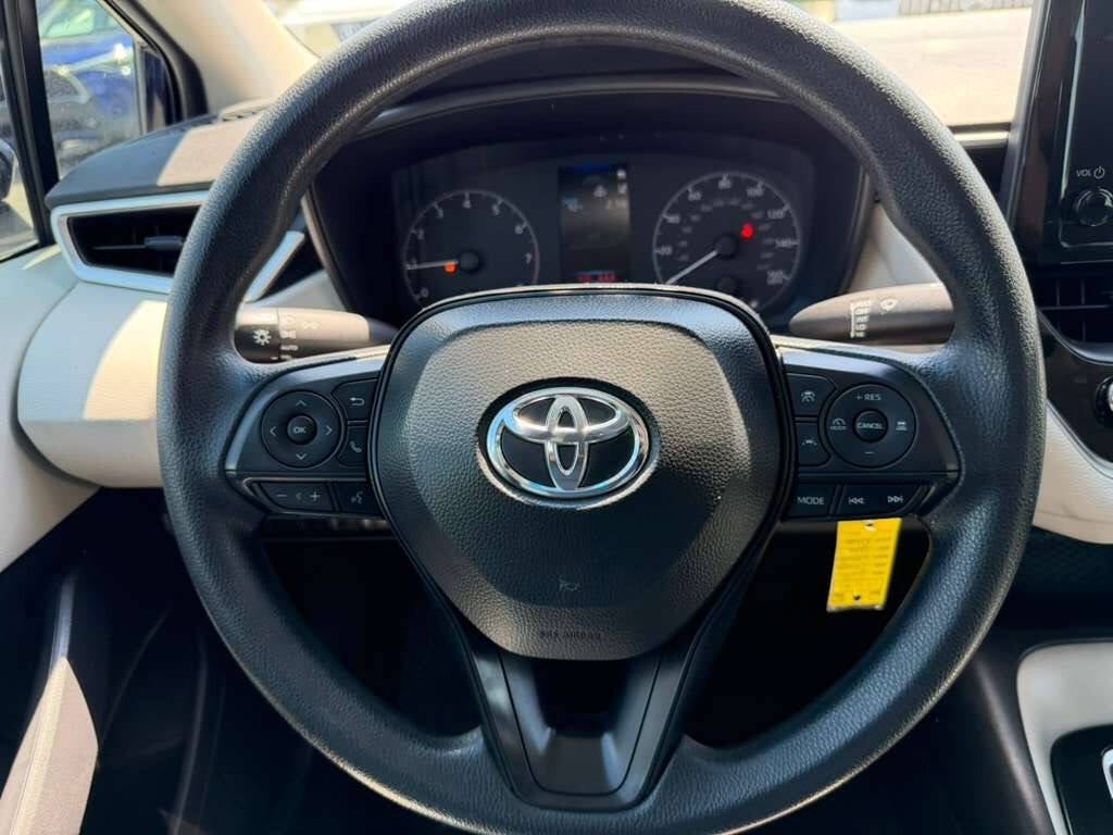 2024 Toyota Corolla LE 4dr Sedan