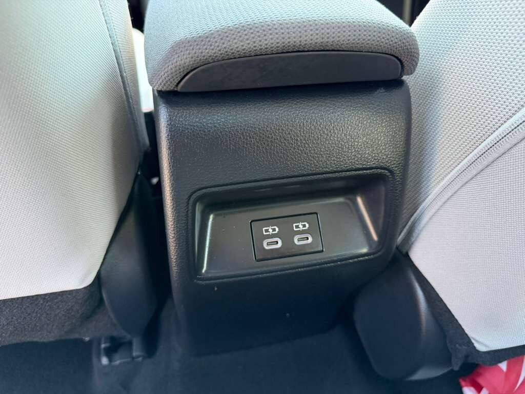 2024 Toyota Corolla LE 4dr Sedan