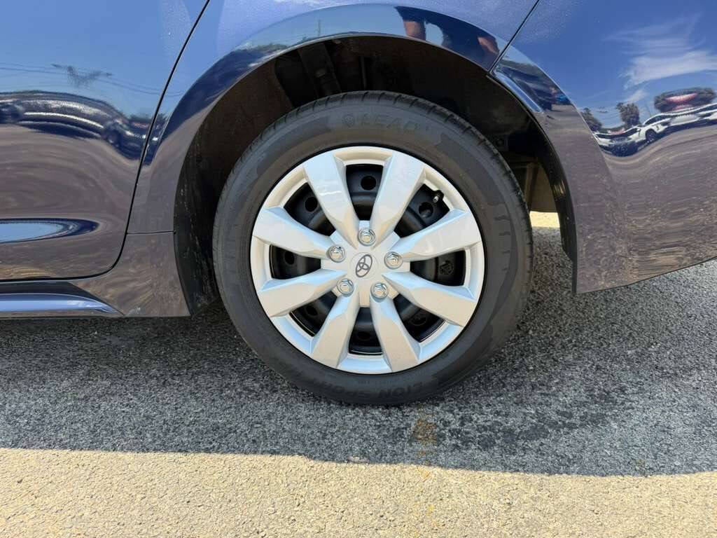 2024 Toyota Corolla LE 4dr Sedan