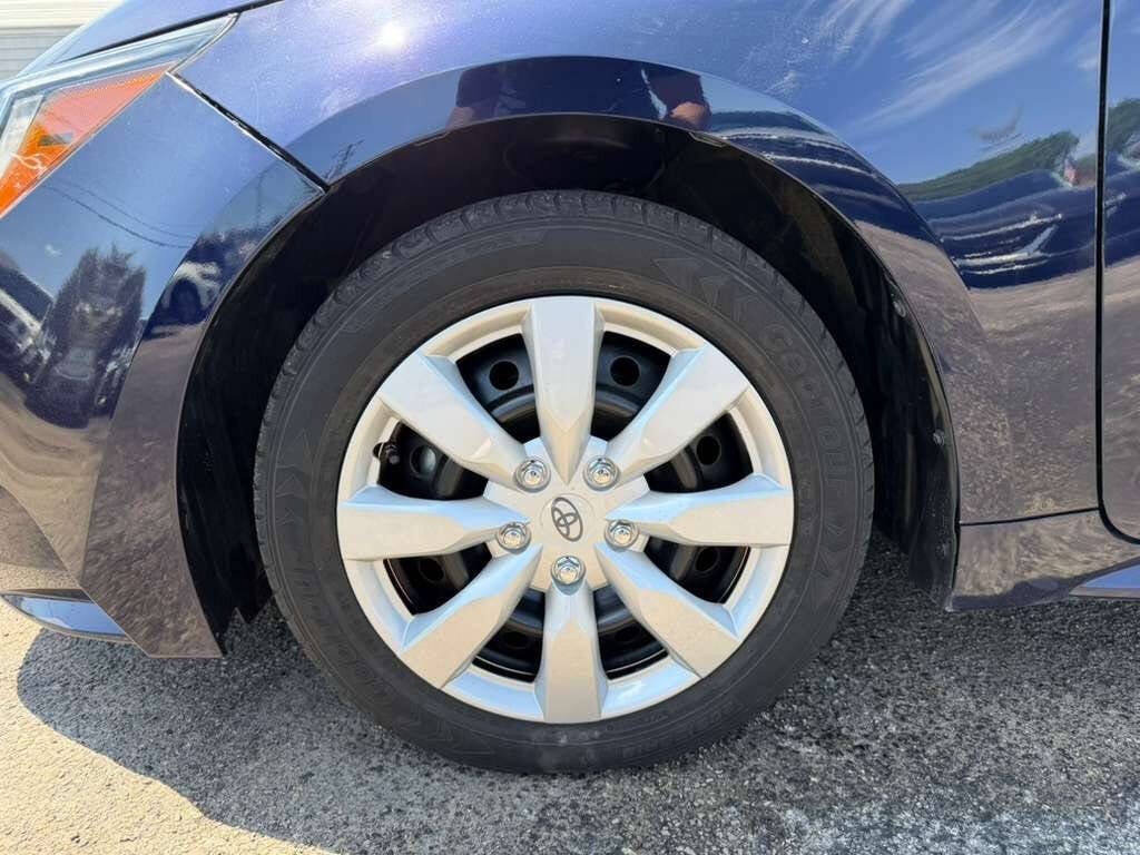 2024 Toyota Corolla LE 4dr Sedan