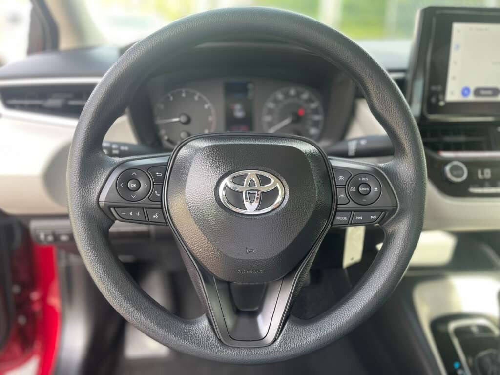 2025 Toyota Corolla LE 4dr Sedan