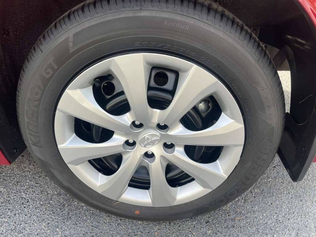 2025 Toyota Corolla LE 4dr Sedan