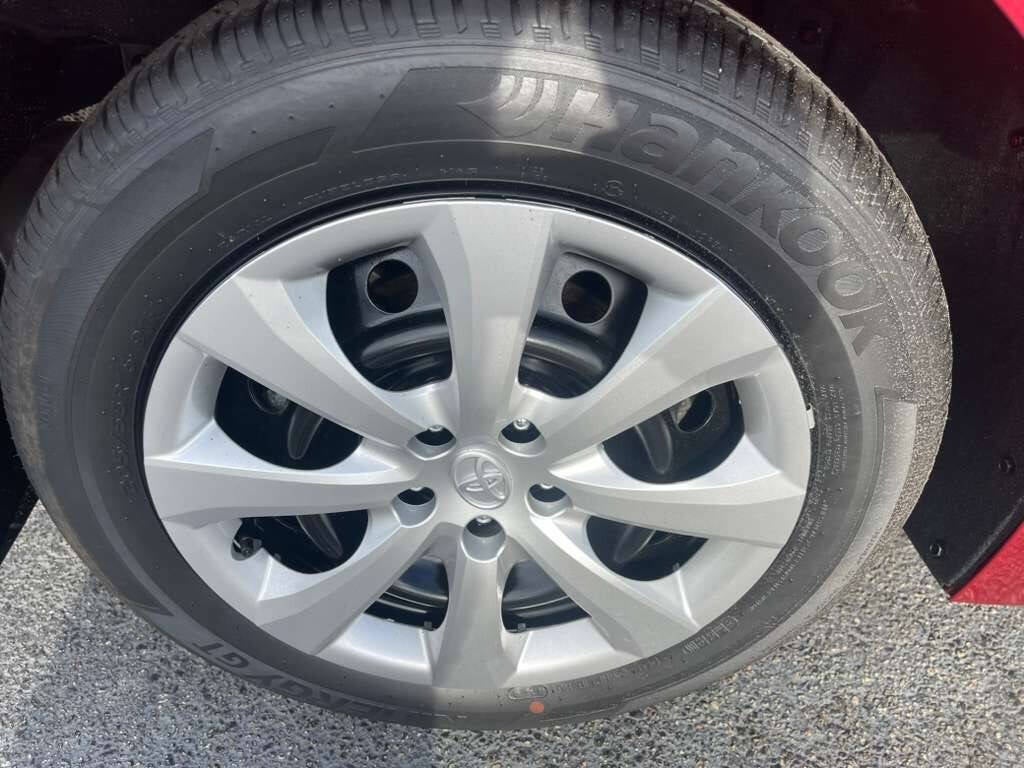 2025 Toyota Corolla LE 4dr Sedan