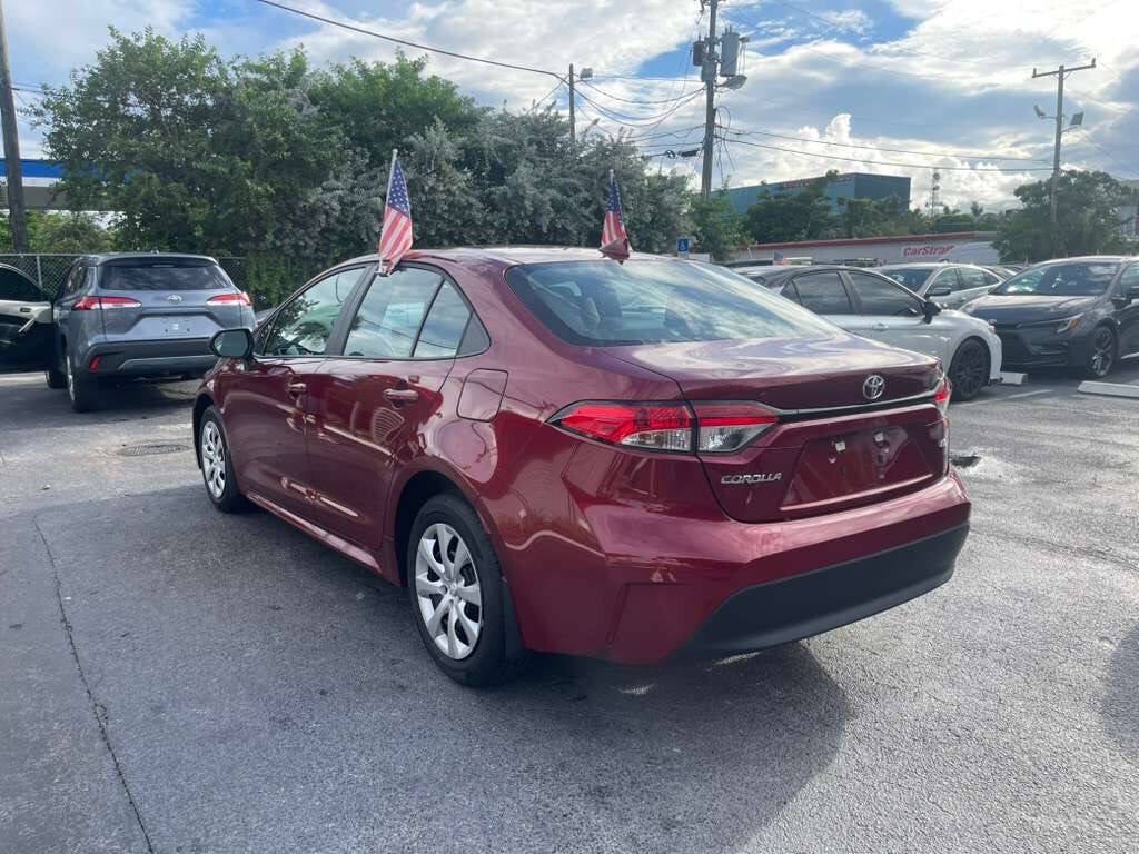 2025 Toyota Corolla LE 4dr Sedan