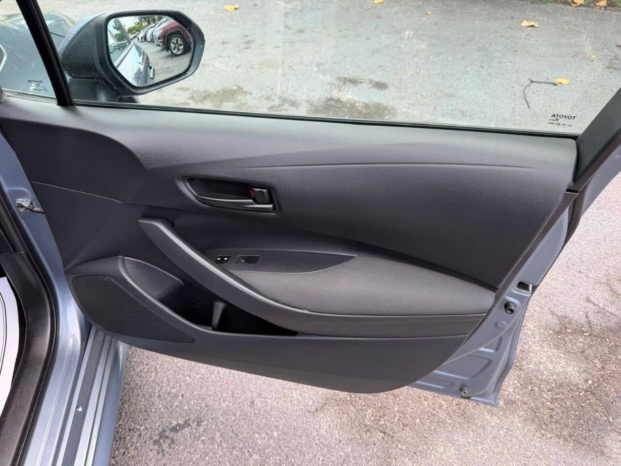 2024 Toyota Corolla LE 4dr Sedan
