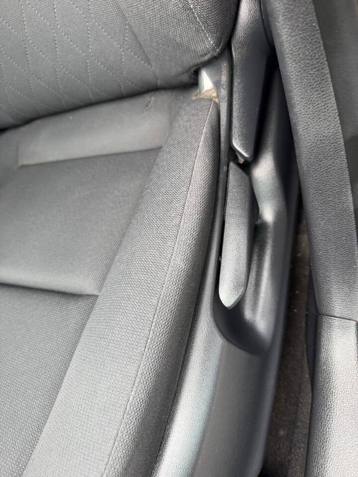2024 Toyota Corolla LE 4dr Sedan