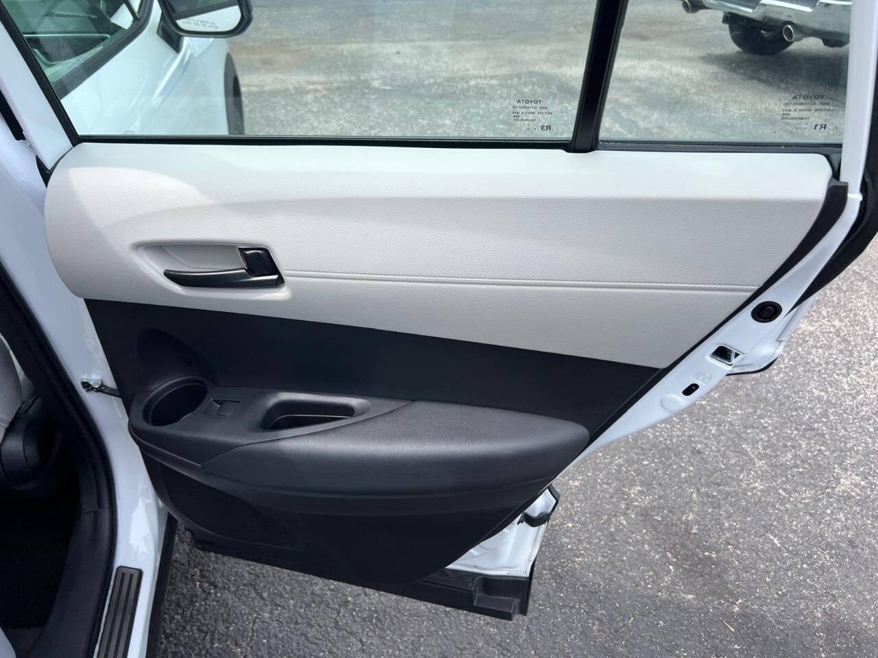 2023 Toyota Corolla Cross L 4dr Crossover