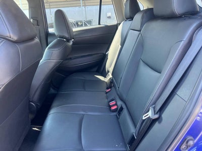 2024 Toyota Corolla Cross XLE 4dr Crossover
