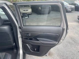 2020 Mitsubishi Outlander LE 4dr SUV